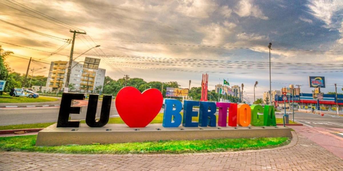 Casa Top Prox Ao Sesc Bertioga. Buitenkant foto